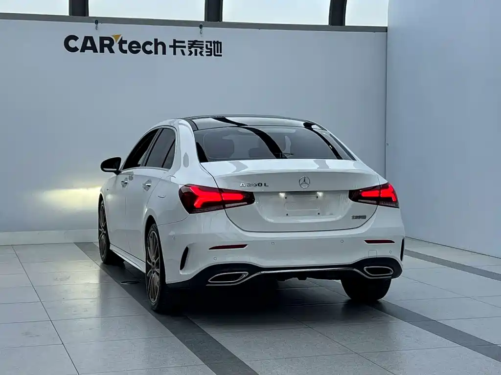 Mercedes-Benz A-Class — миниатюра 6