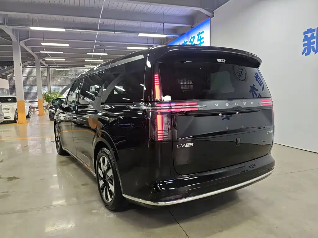 Volvo EM90 — миниатюра 16