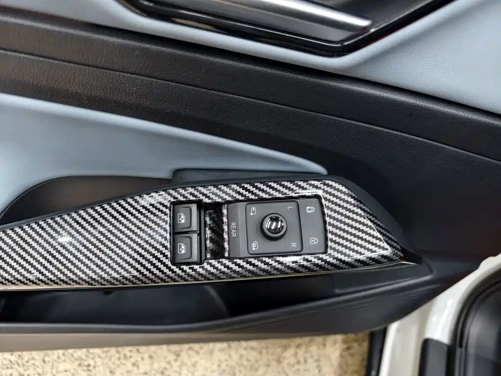 Volkswagen ID.4 X — миниатюра 17