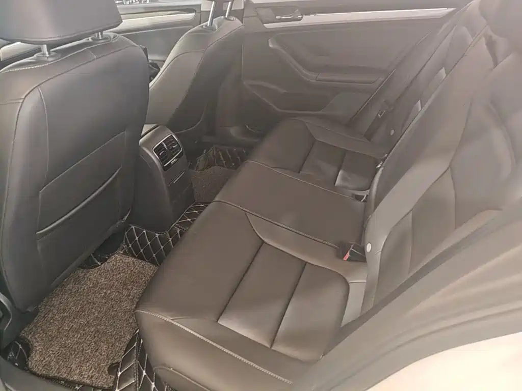 Volkswagen Sagitar — миниатюра 16