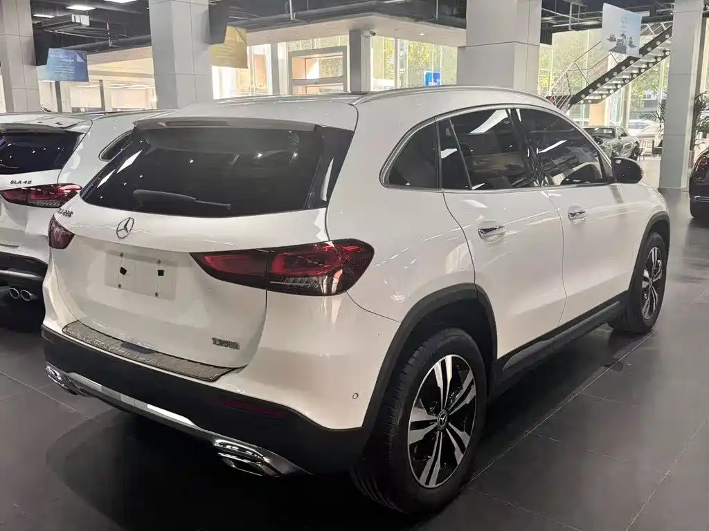 Mercedes-Benz GLA — миниатюра 4