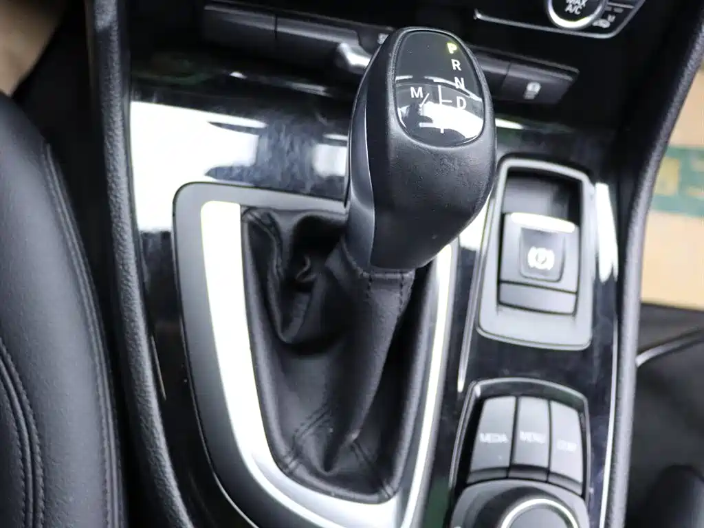 BMW 2 серии 2 2018 218i Lead