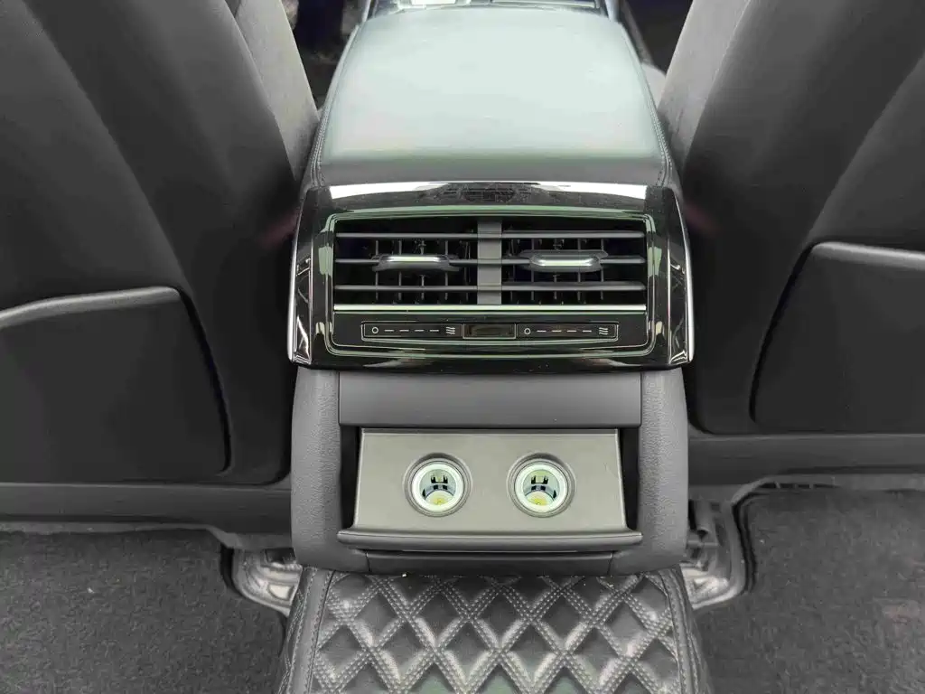Audi A8 — миниатюра 15