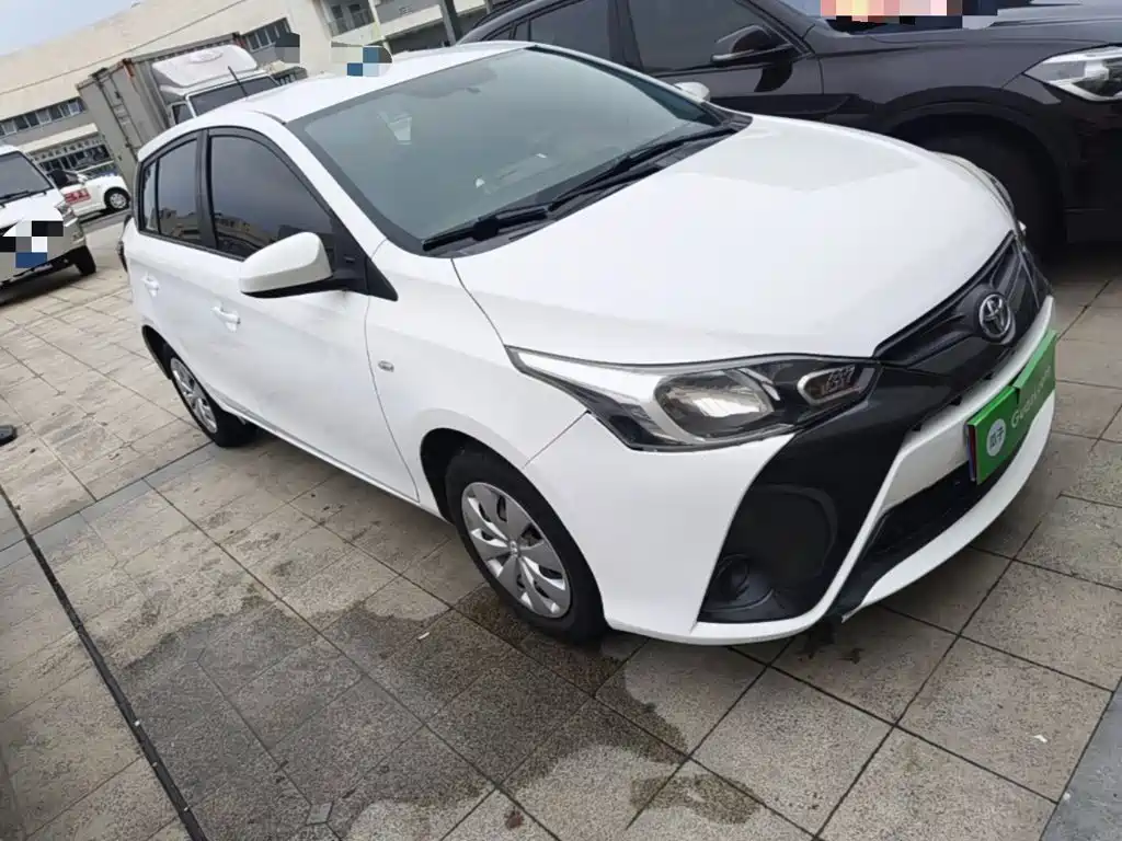 Toyota Yaris L — миниатюра 4