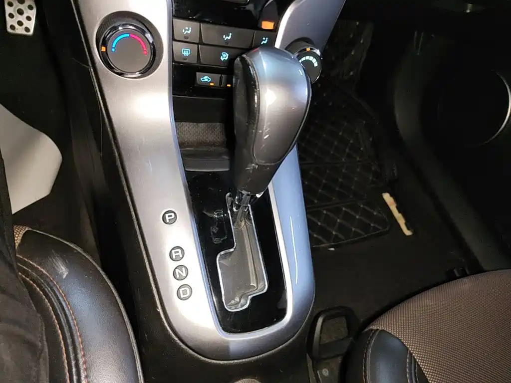 Chevrolet Cruze — миниатюра 14