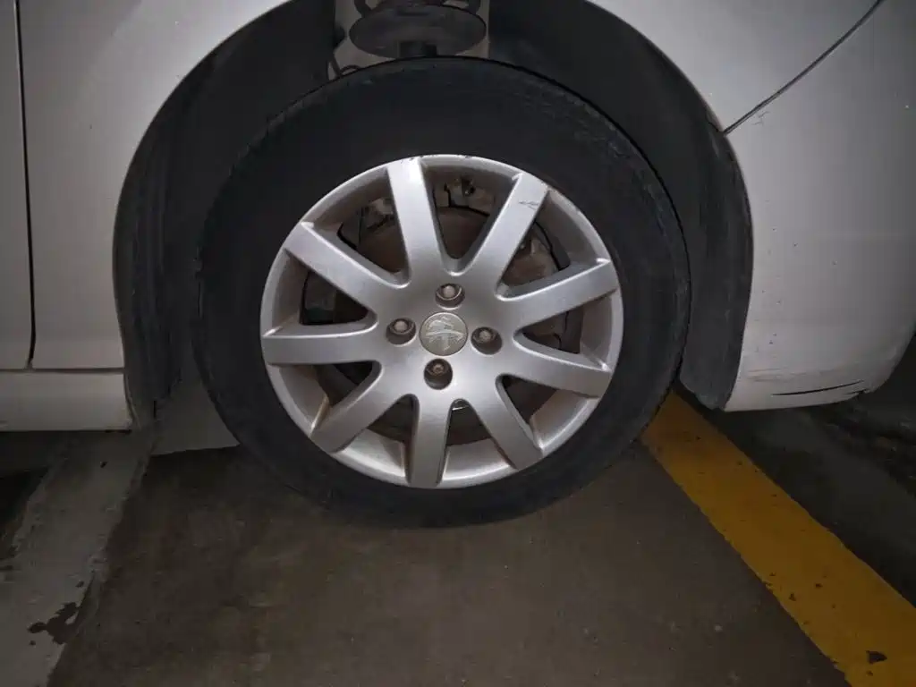 Peugeot 308 — миниатюра 8