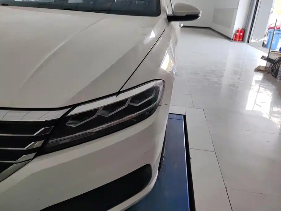 Volkswagen Lavida — миниатюра 5