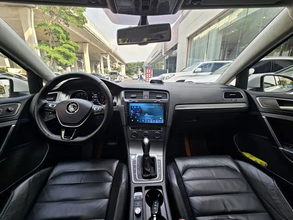 Volkswagen Golf — миниатюра 13
