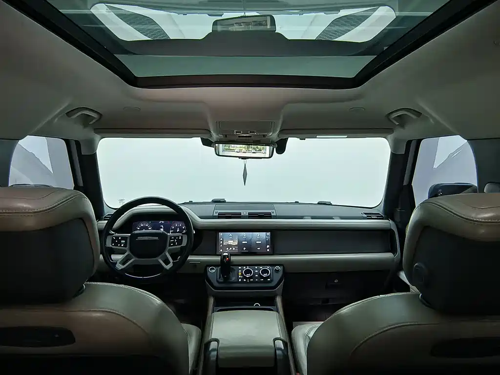 Land Rover Defender — миниатюра 6