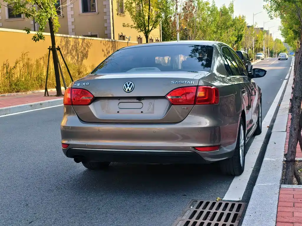 Volkswagen Sagitar — миниатюра 15