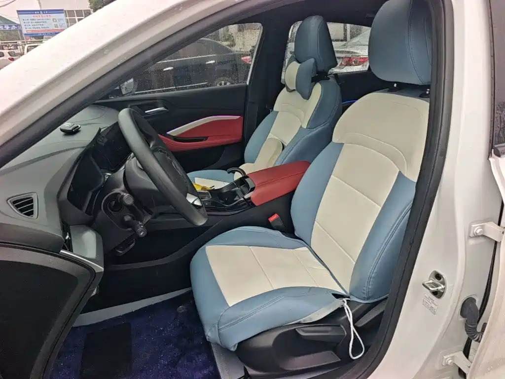 MG MG5 — миниатюра 15