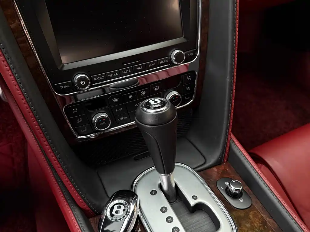 Bentley Continental — миниатюра 3