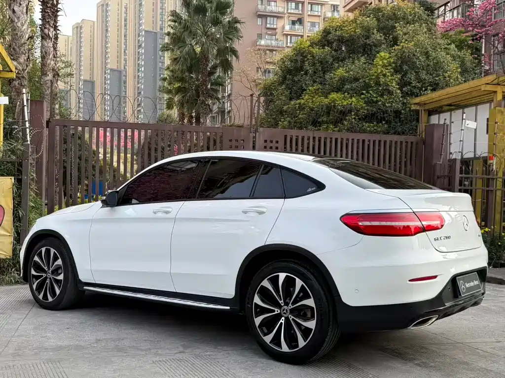 MERCEDES-BENZ GLC COUPE
