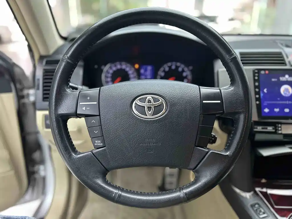 Toyota Reiz — миниатюра 7