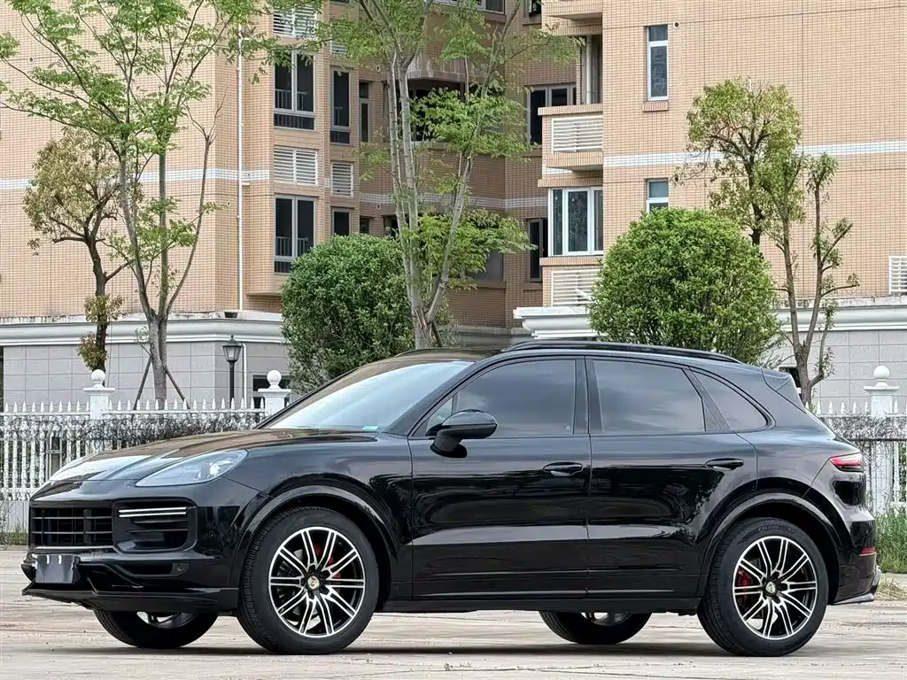 Porsche Cayenne 2020