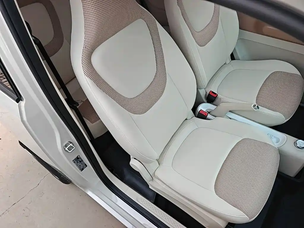 Wuling MINIEV — миниатюра 25