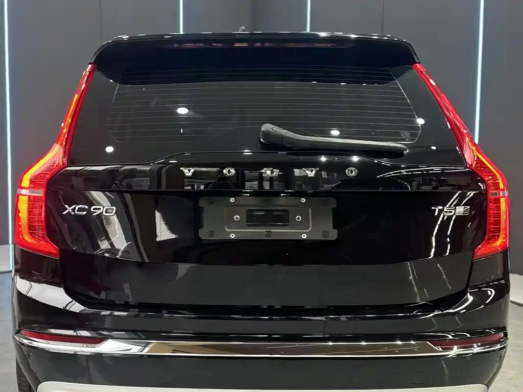 Volvo XC90 2020 T5 Luxury 7 мест