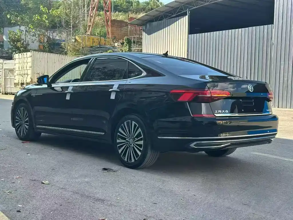 Volkswagen Passat 2019 330TSI Luxury VI