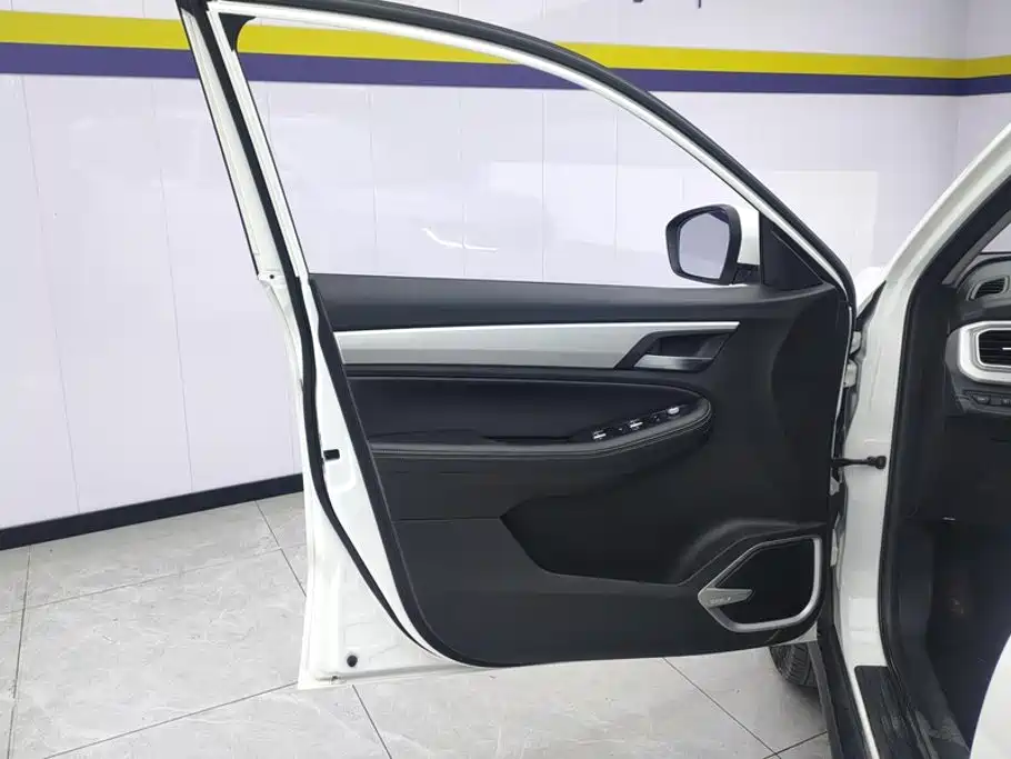 Geely Vision X6 — миниатюра 7