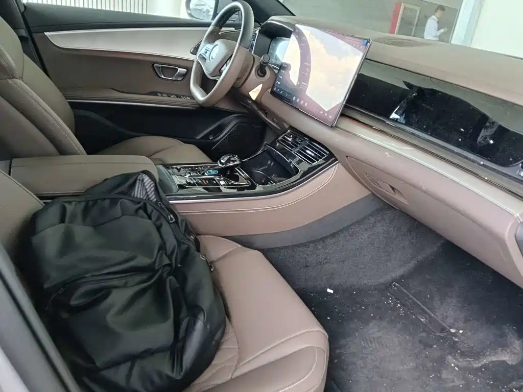 BYD Han 2025 DM-i 125KM Smart Drive