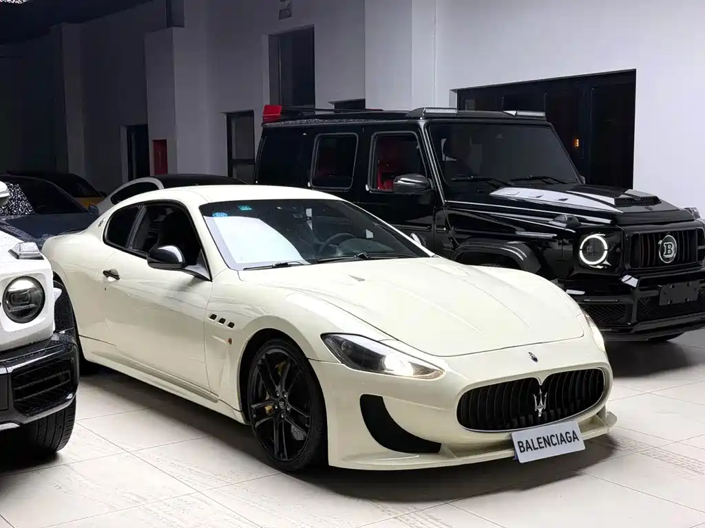 Maserati GranTurismo 2012 4.7L MC Stradale