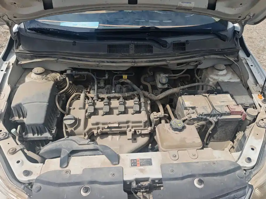 Chevrolet Sail 2015 3 1.3L MT
