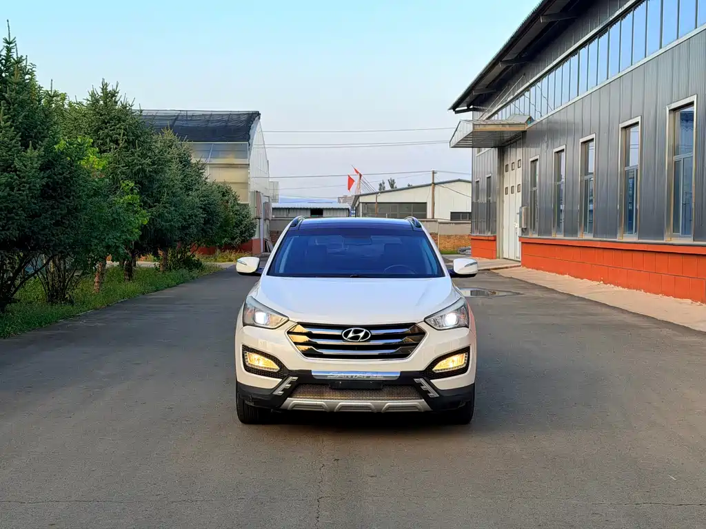 Hyundai Santa Fe — миниатюра 2