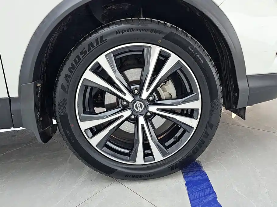 Nissan Qashqai — миниатюра 6