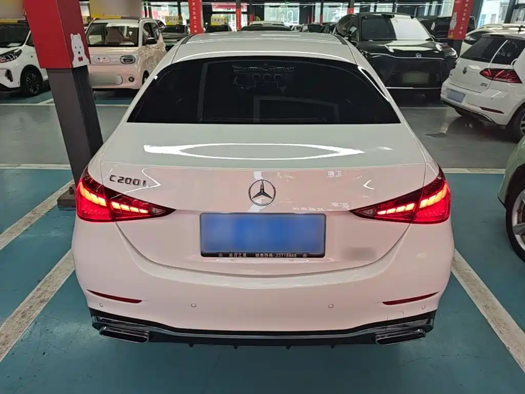 Mercedes-Benz C-Class — миниатюра 6