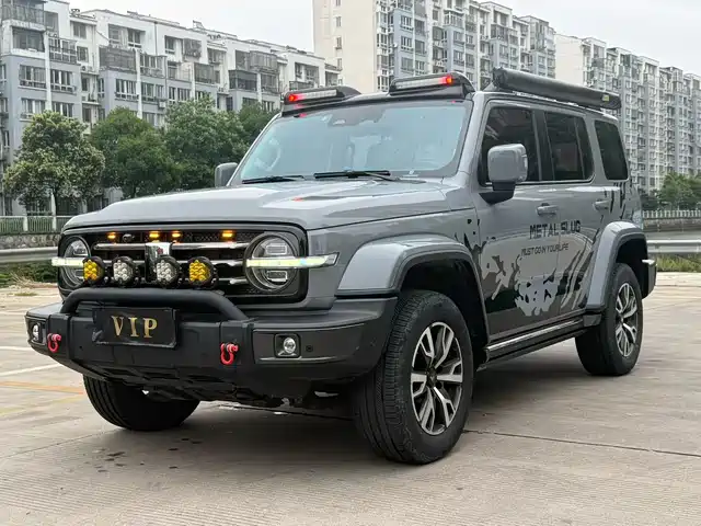 2023 TANK 300