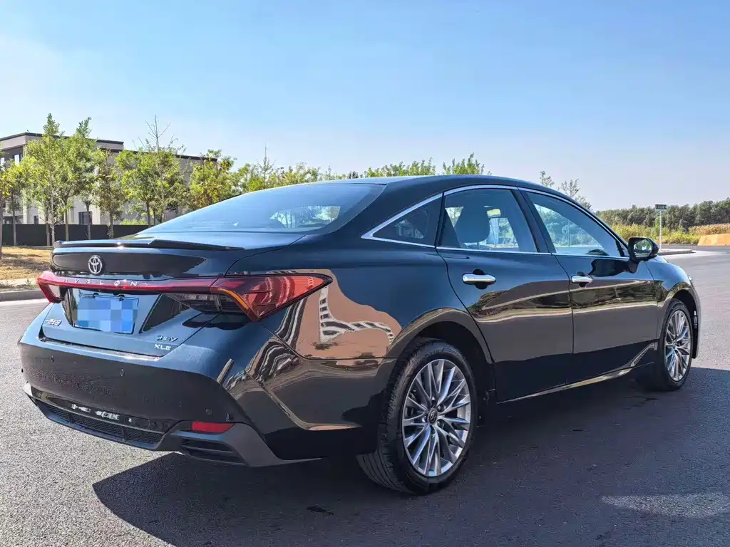 Toyota Avalon — миниатюра 9
