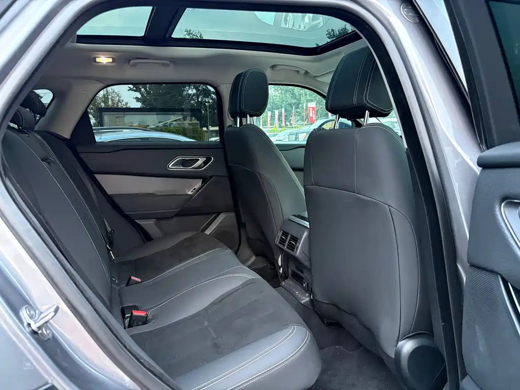 Land Rover Velar — миниатюра 13