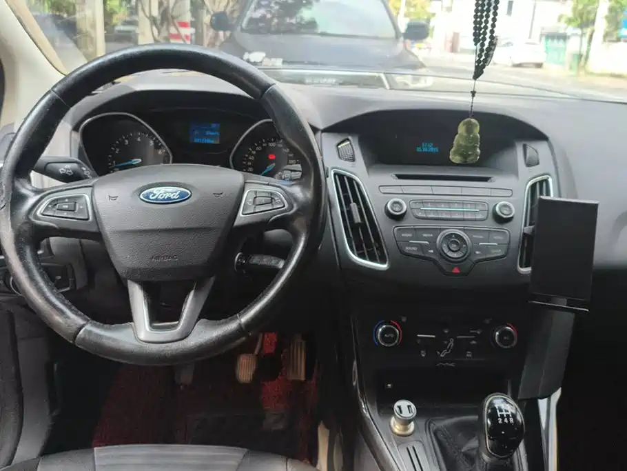 Ford Focus — миниатюра 12