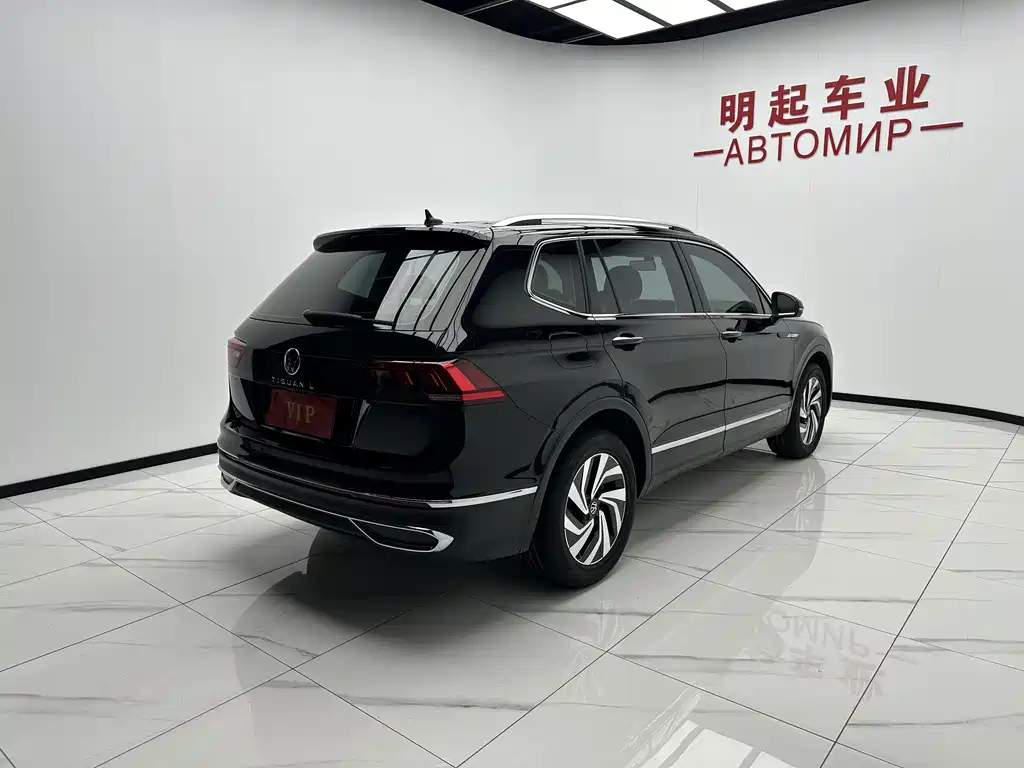 Volkswagen Tiguan L — миниатюра 9