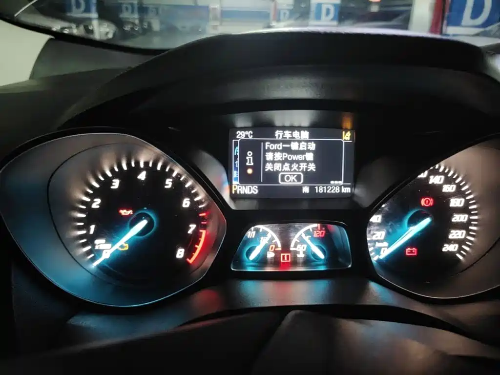 Ford Kuga — миниатюра 8