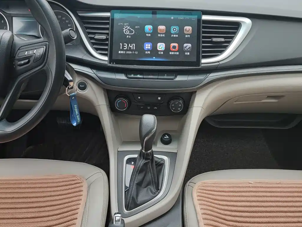 Buick Excelle — миниатюра 9