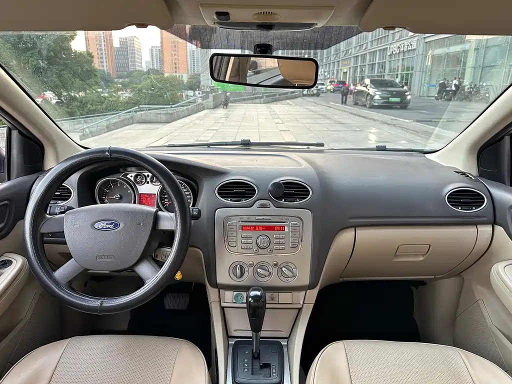 Ford Focus — миниатюра 11