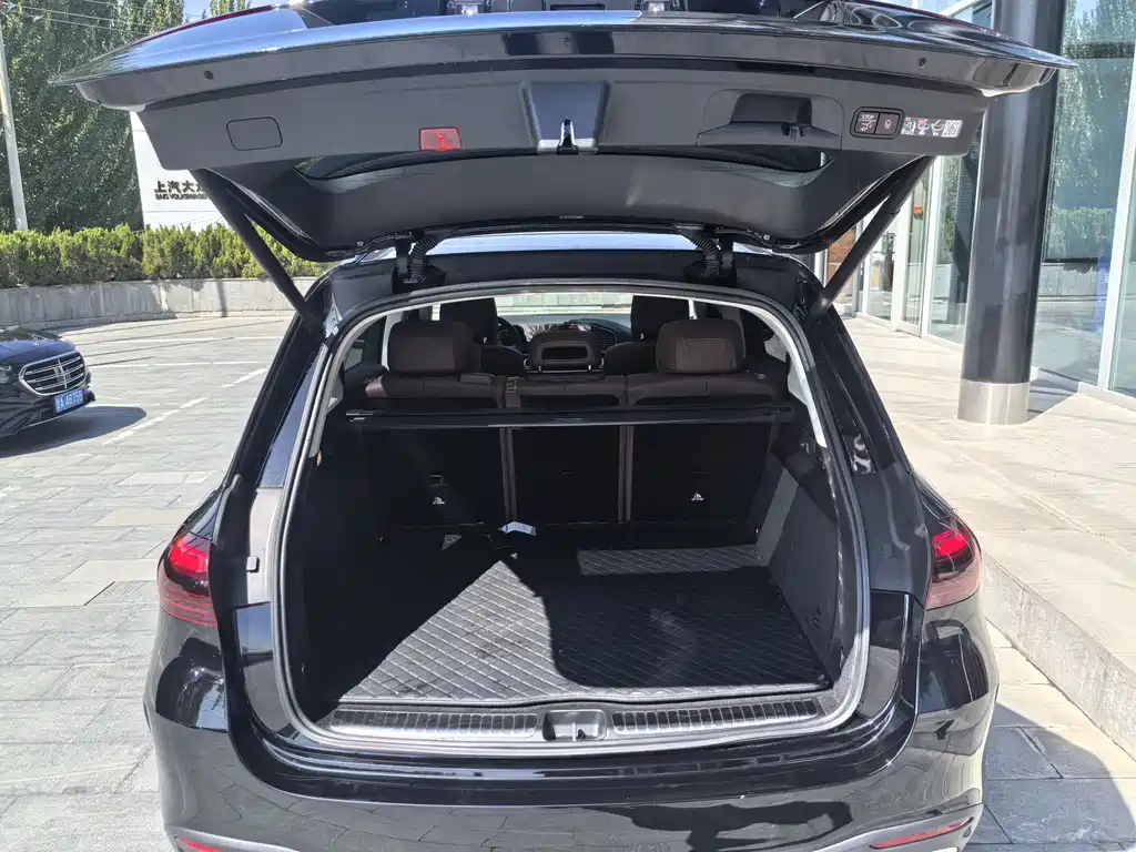 Mercedes-Benz GLE (Import) — миниатюра 14