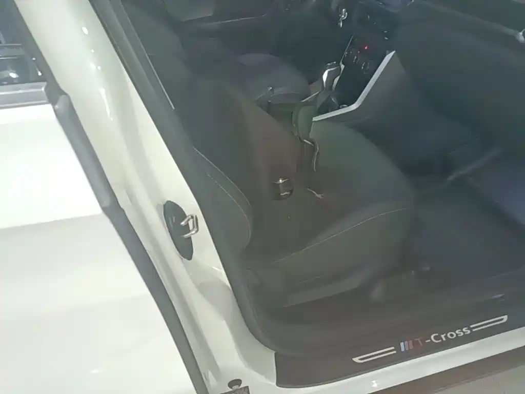 Volkswagen T-Cross — миниатюра 25