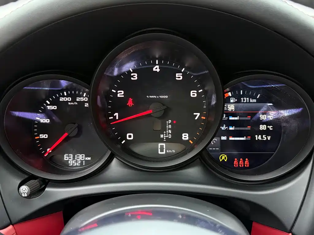Porsche Macan — миниатюра 5