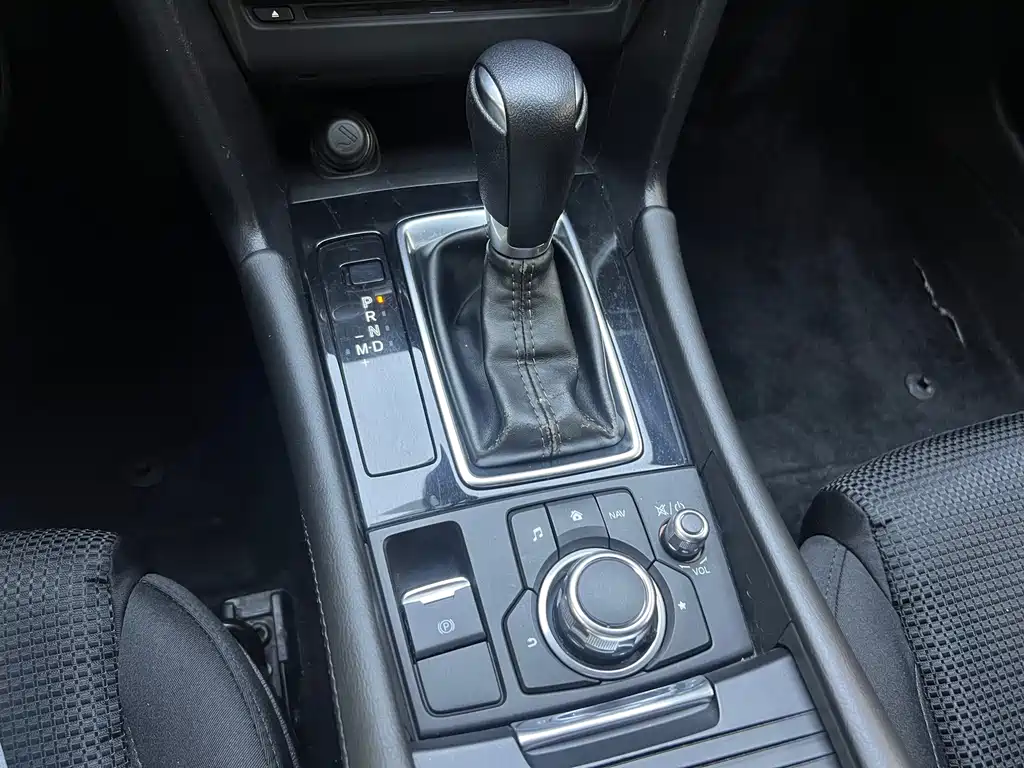 Mazda 3 Axela — миниатюра 7