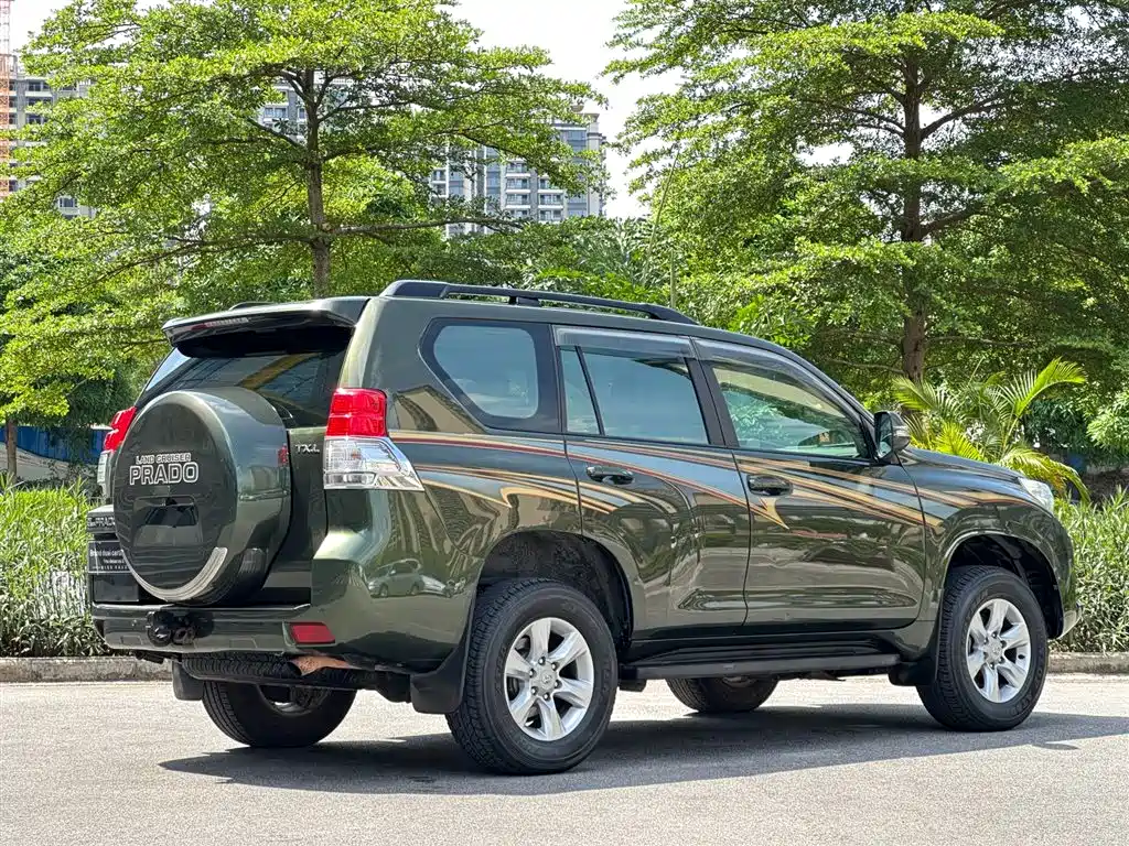 Toyota Land Cruiser Prado 2010 2.7L