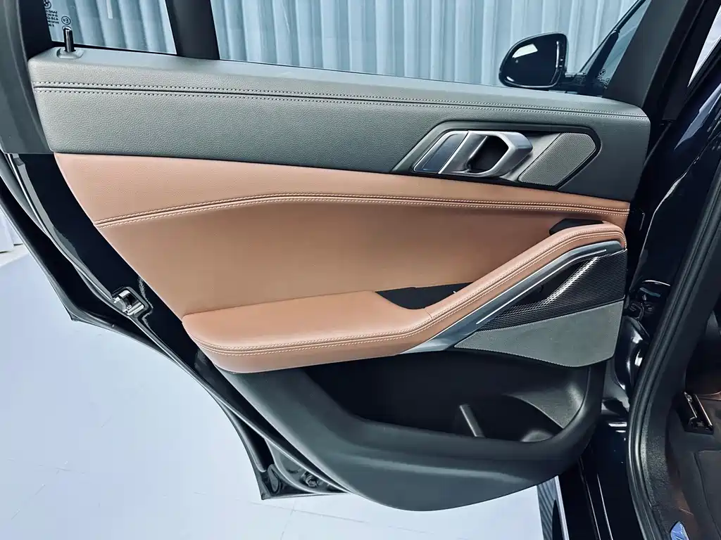 BMW X6 — миниатюра 21
