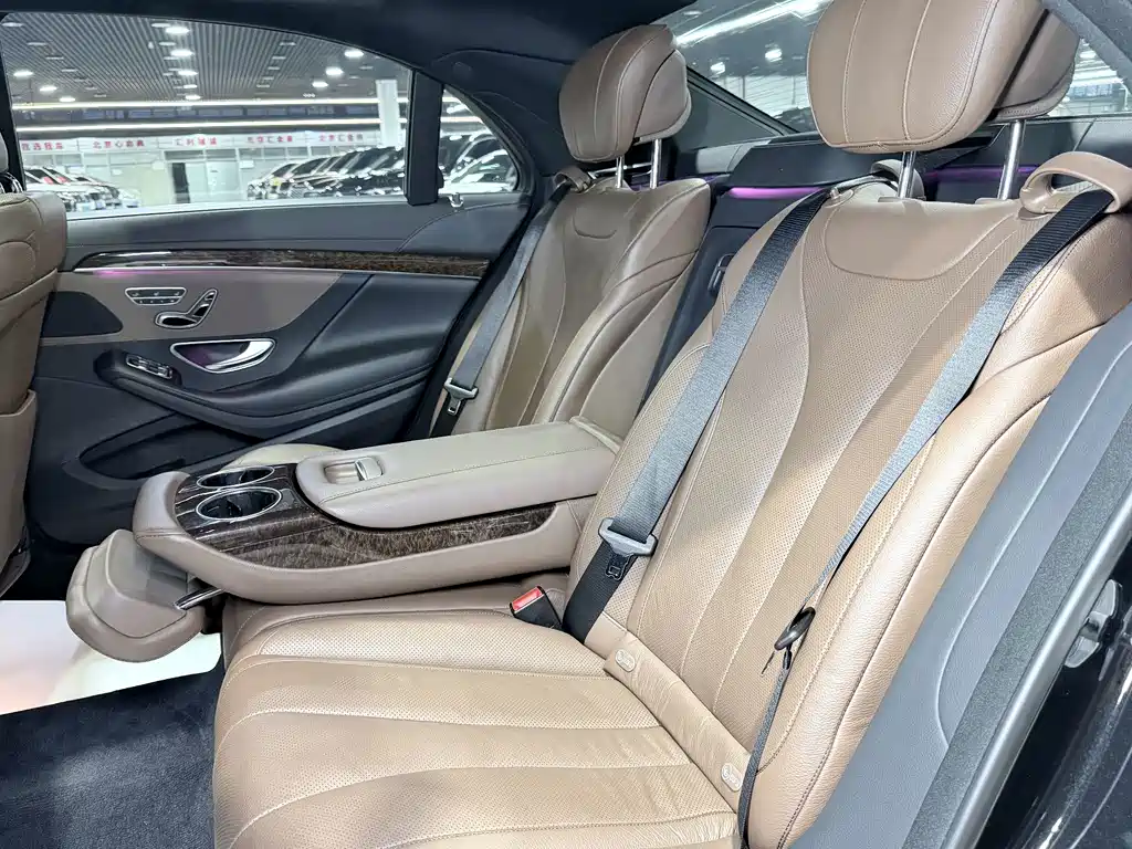 Mercedes-Benz S-Class — миниатюра 11