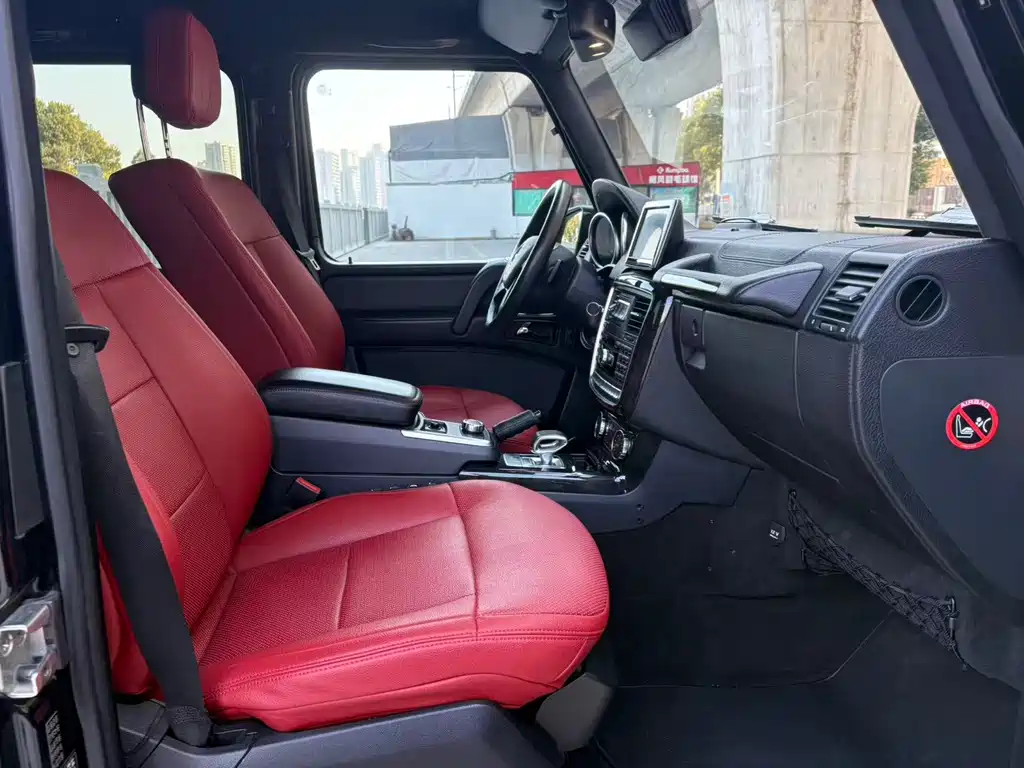 Mercedes-Benz G-Class — миниатюра 6
