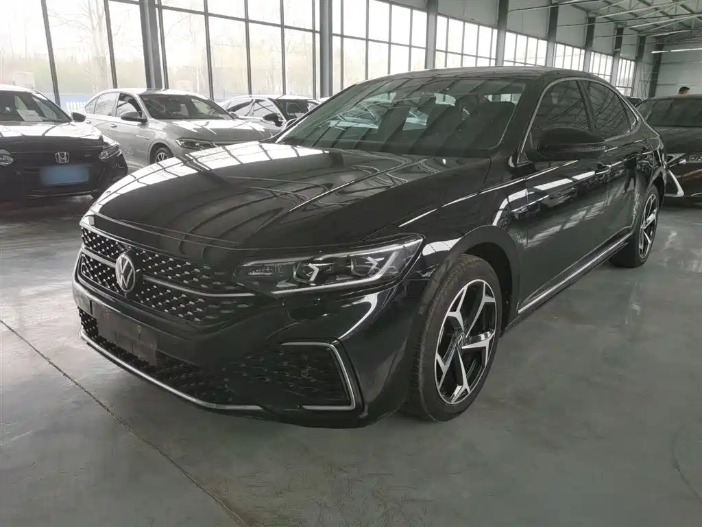 Volkswagen Passat 2022
