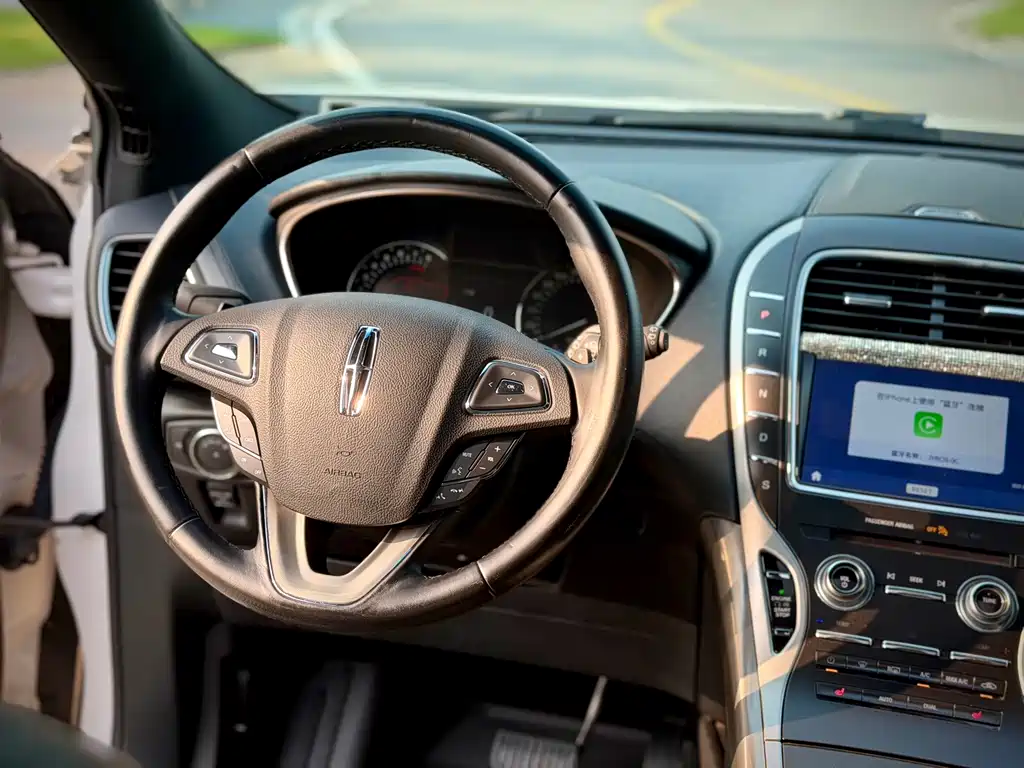 Lincoln MKX — миниатюра 11