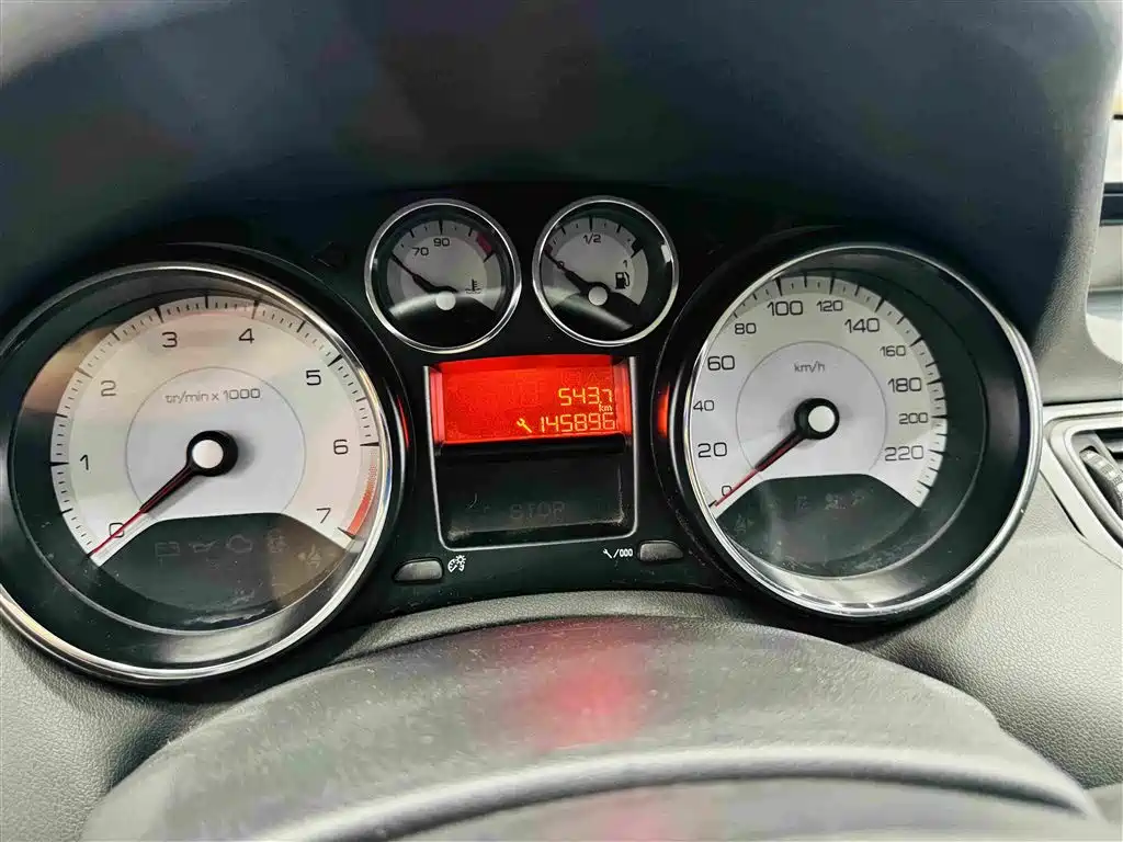 Peugeot 308 — миниатюра 14