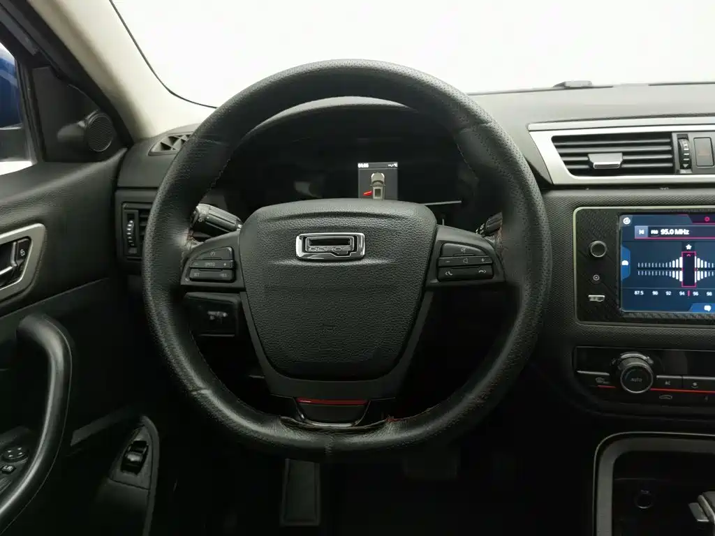 Qoros Qoros 5 — миниатюра 11
