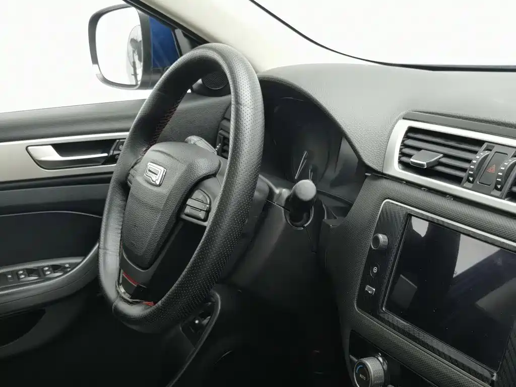 Qoros Qoros 5 — миниатюра 22